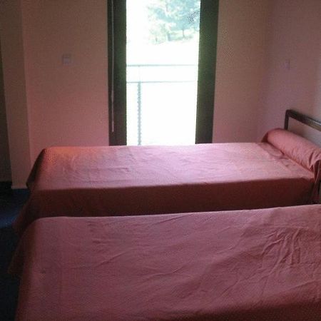 Home Du Buisson Hotel Des Familles Isle ภายนอก รูปภาพ
